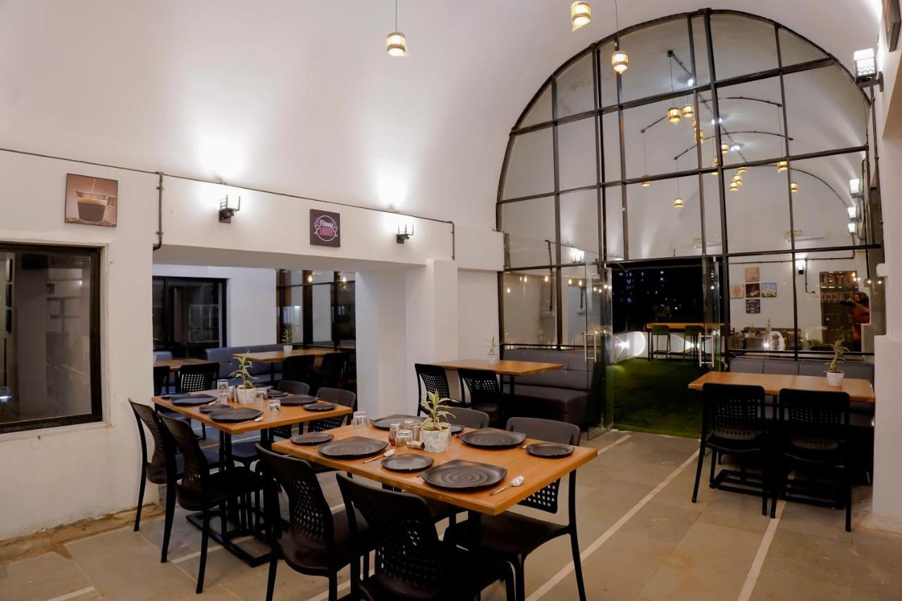 Hotel Royal Accord Surat Ngoại thất bức ảnh