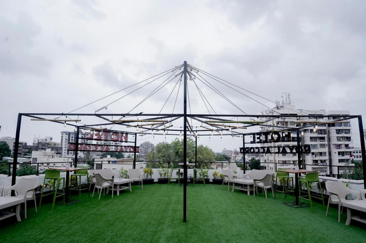 Hotel Royal Accord Surat Ngoại thất bức ảnh