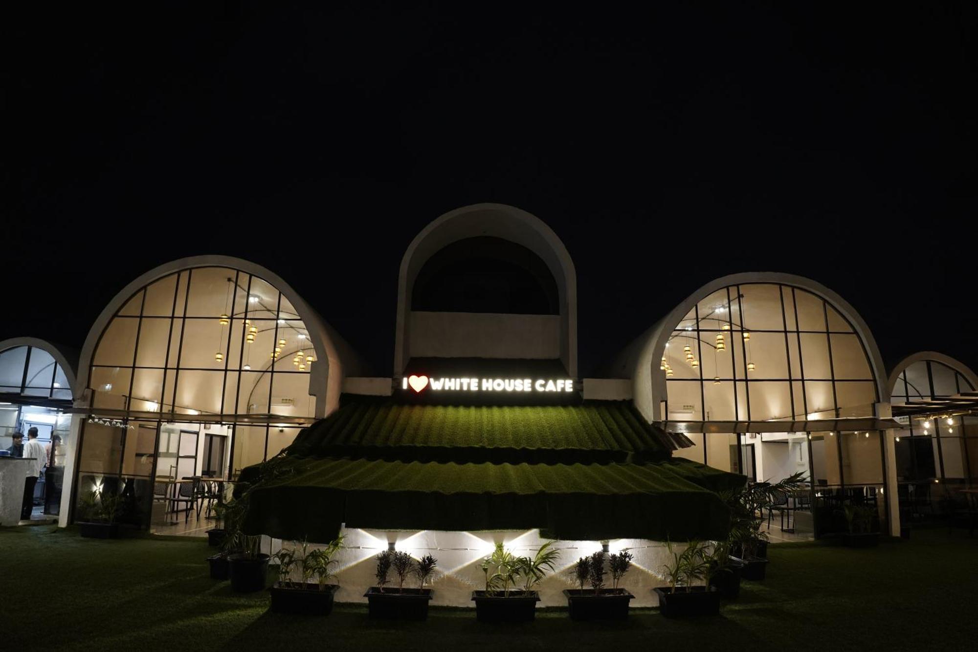 Hotel Royal Accord Surat Ngoại thất bức ảnh