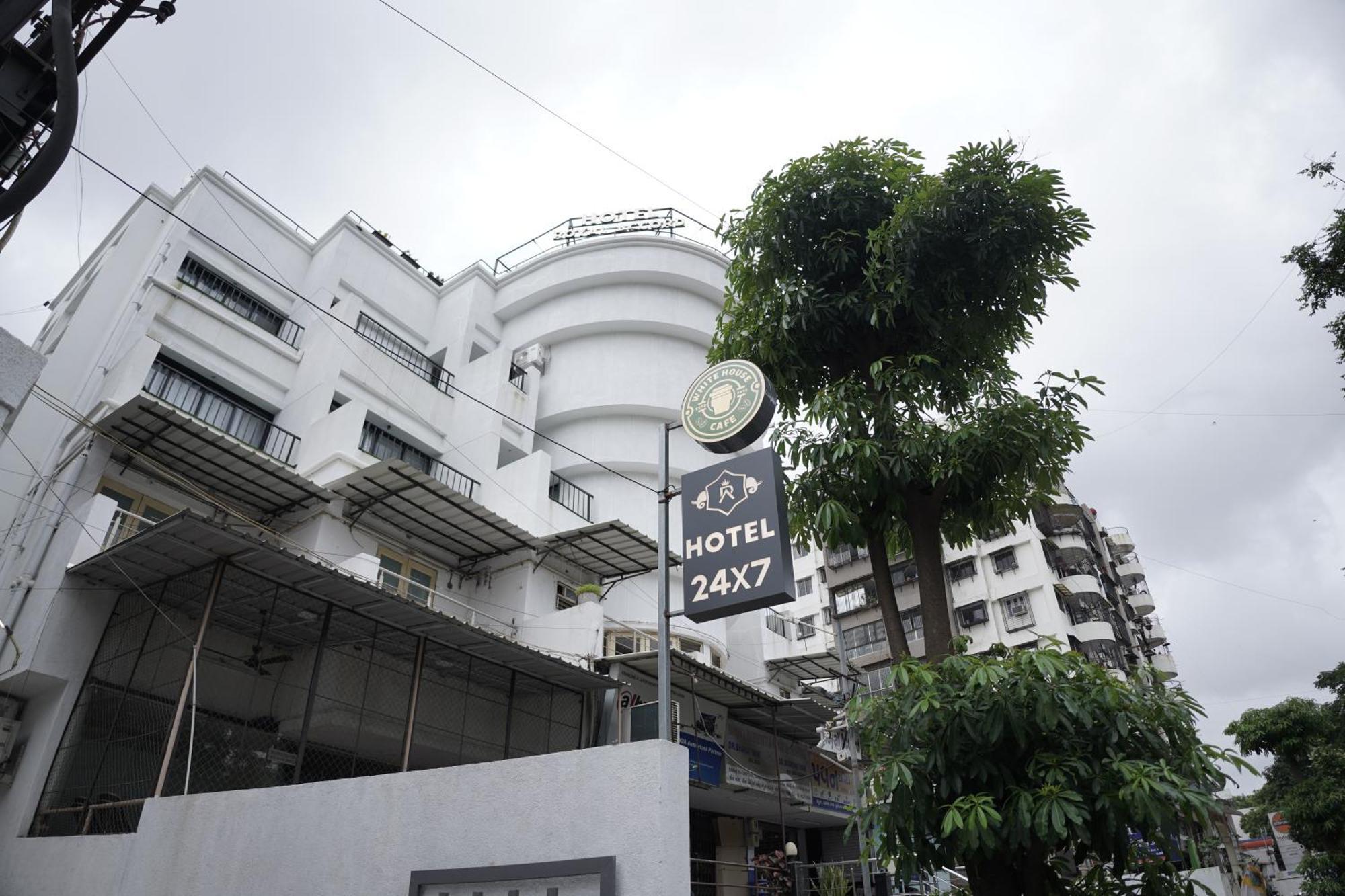 Hotel Royal Accord Surat Ngoại thất bức ảnh