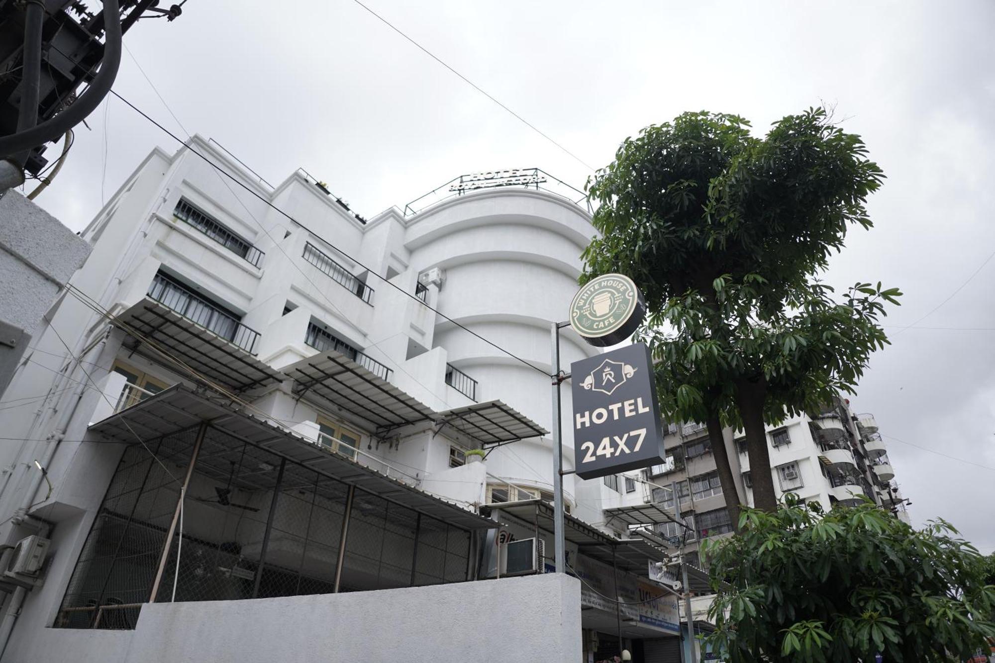 Hotel Royal Accord Surat Ngoại thất bức ảnh